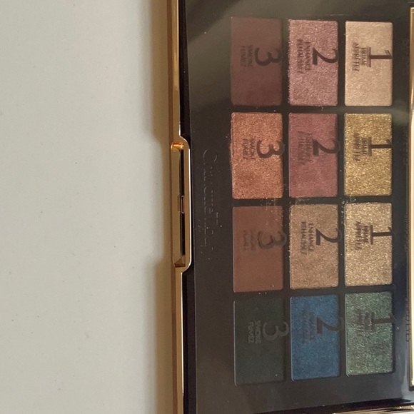 Charlotte Tilbury eyeshadow Palette - Picture 3 of 11